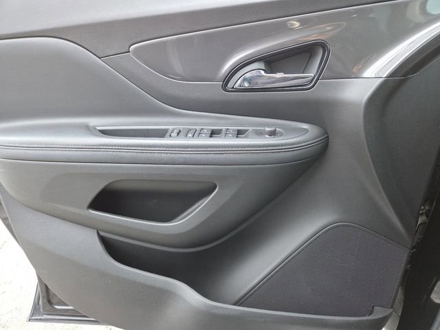 Used 2021 Buick Encore Preferred w/ Safety Package image 29
