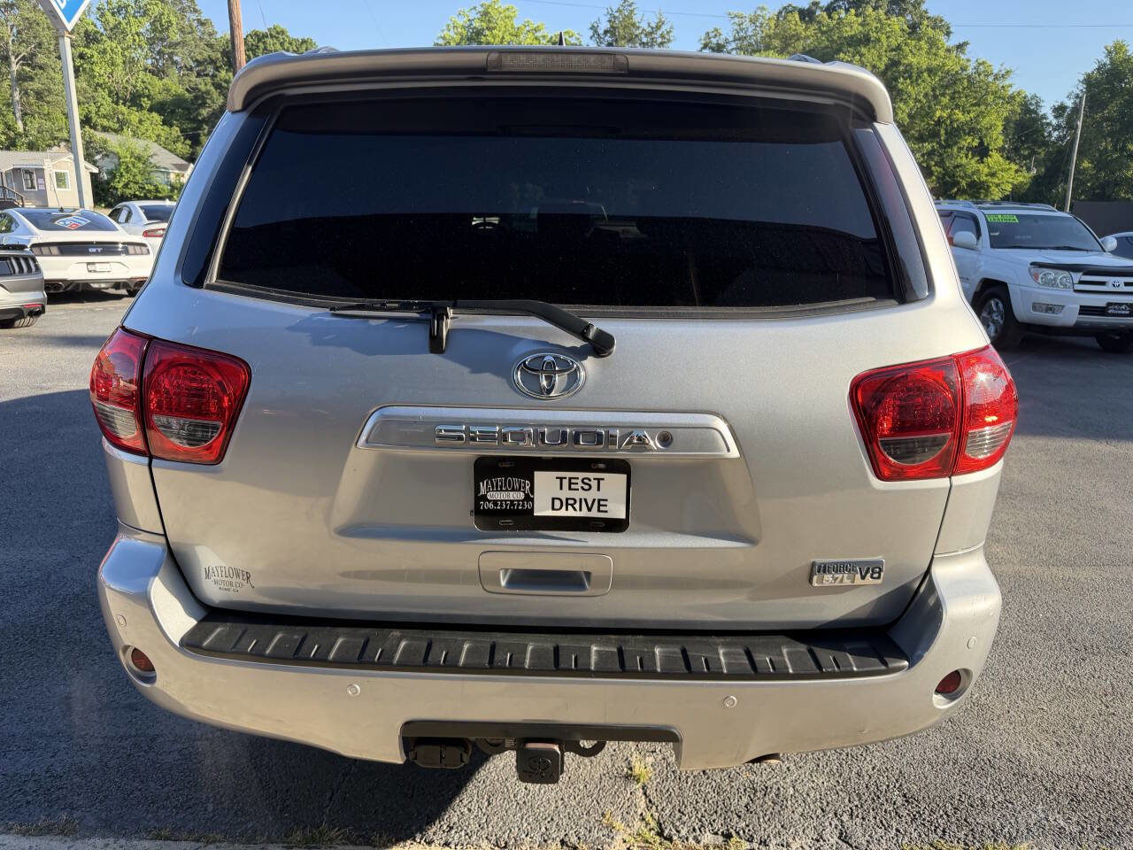 Used 2016 Toyota Sequoia SR5 w/ Premium Package RWD image 9