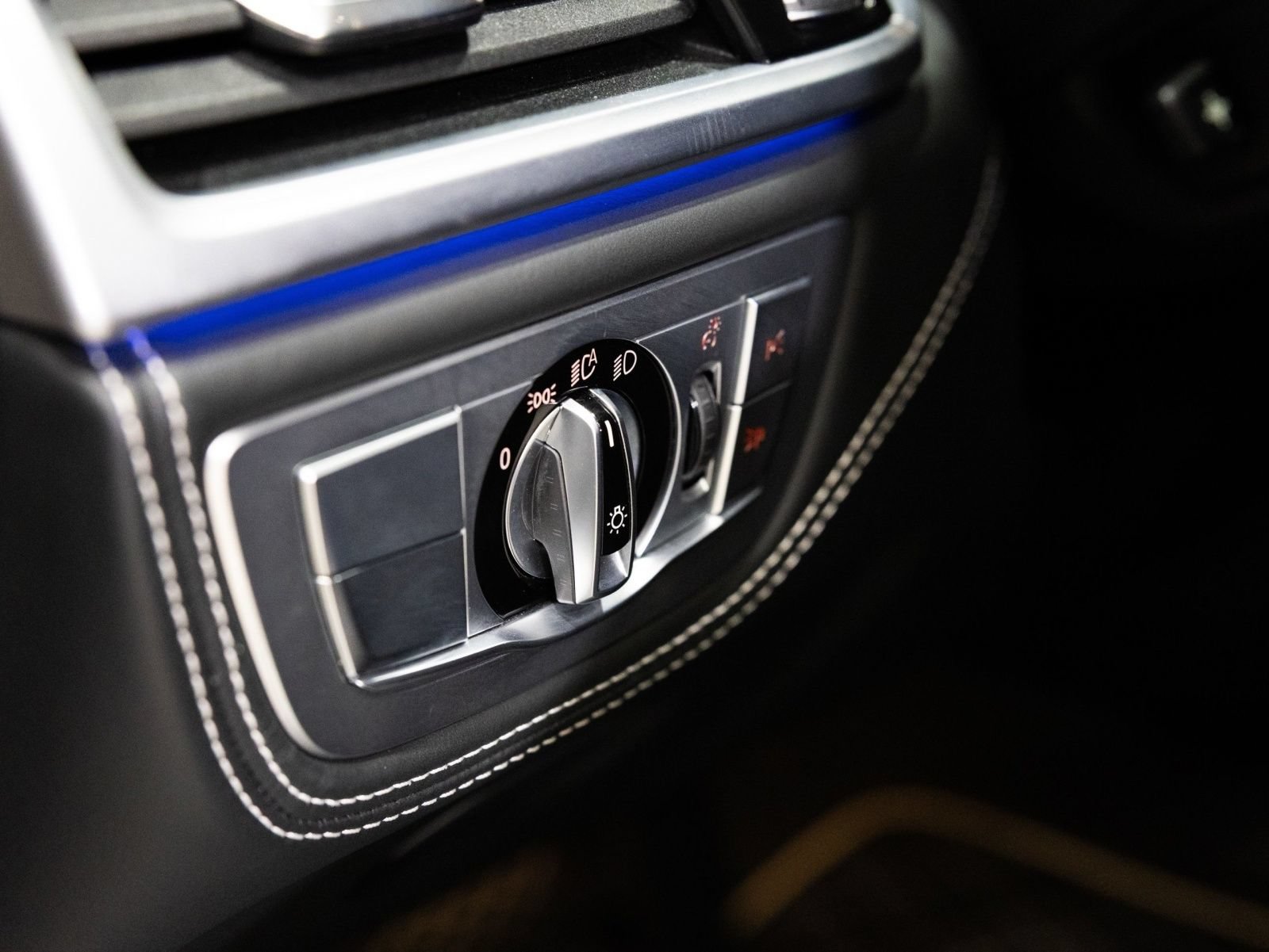 Used 2022 BMW ALPINA B7 xDrive w/ Interior Design Package AWD/4WD image 30