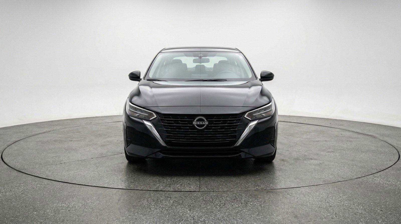 Used 2025 Nissan Sentra SV image 2