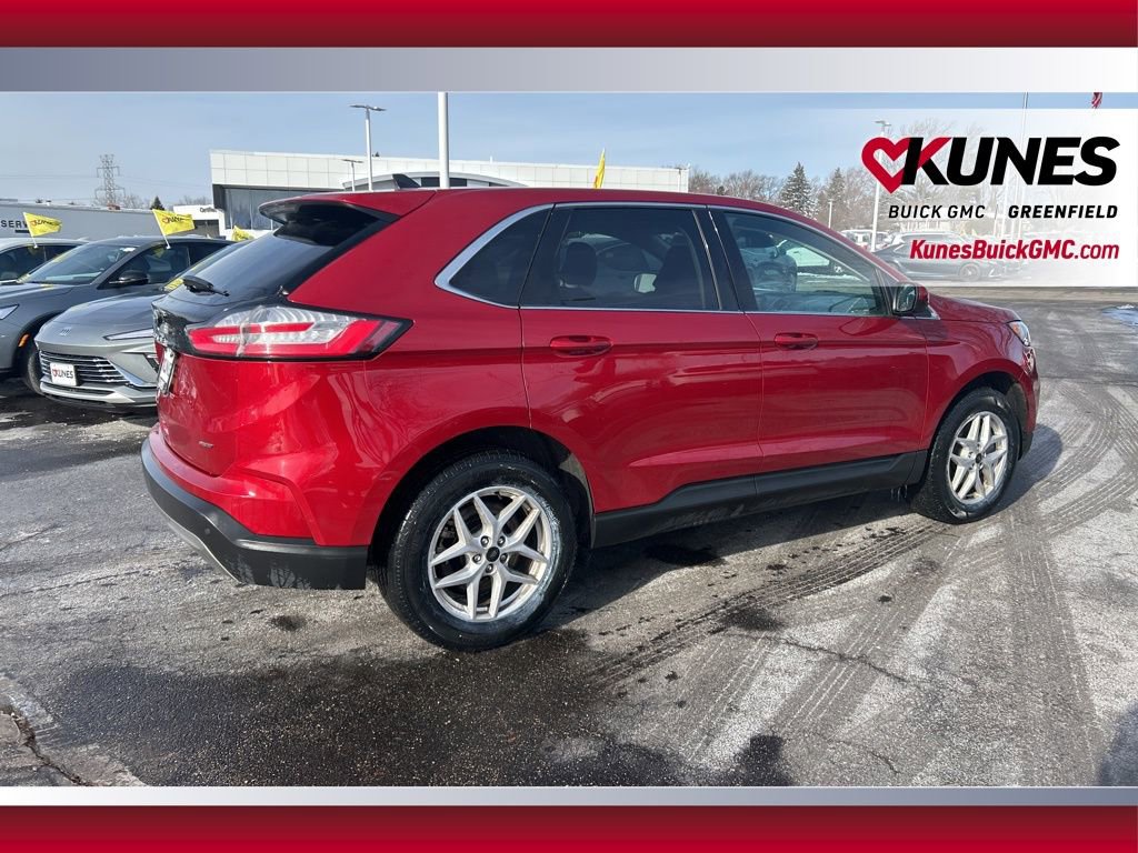 Used 2024 Ford Edge SEL image 5