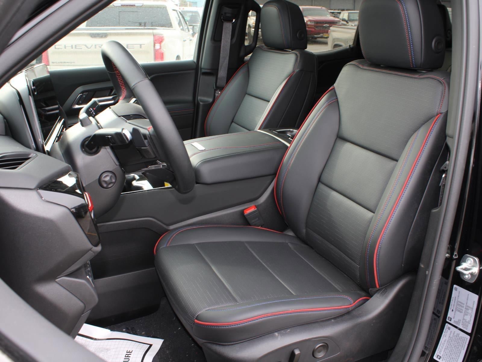 New 2024 Chevrolet Silverado EV RST image 39