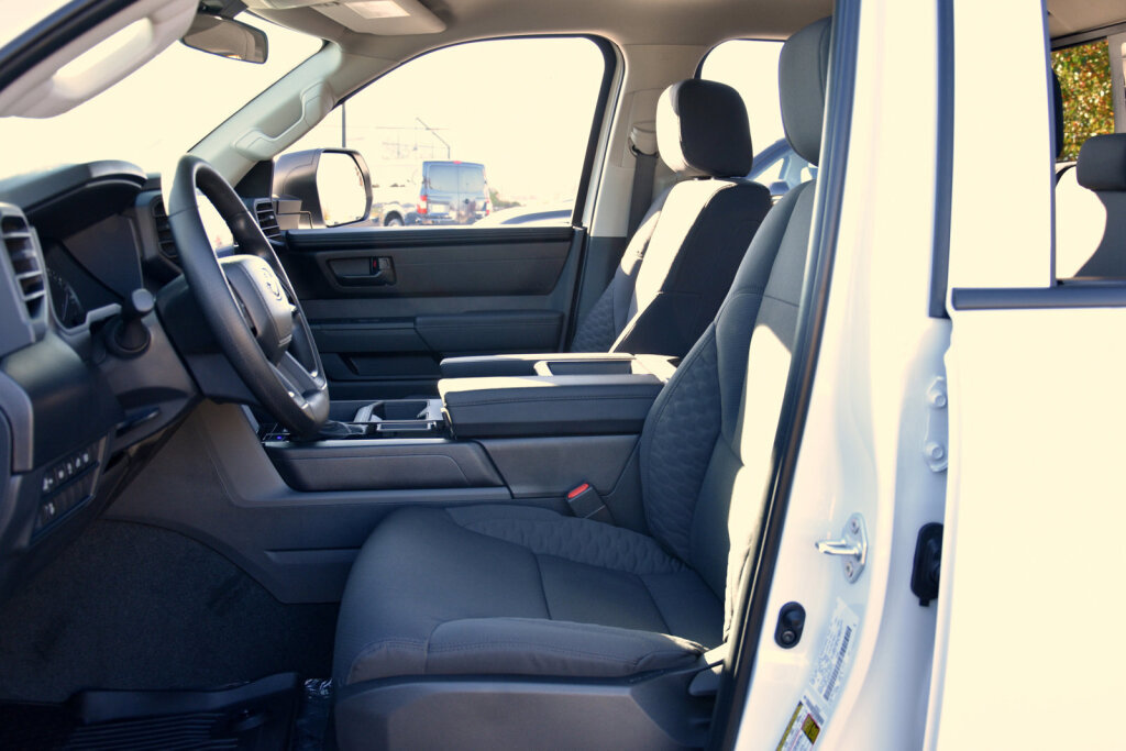 New 2023 Toyota Tundra SR w/ SR Tow Package image 4