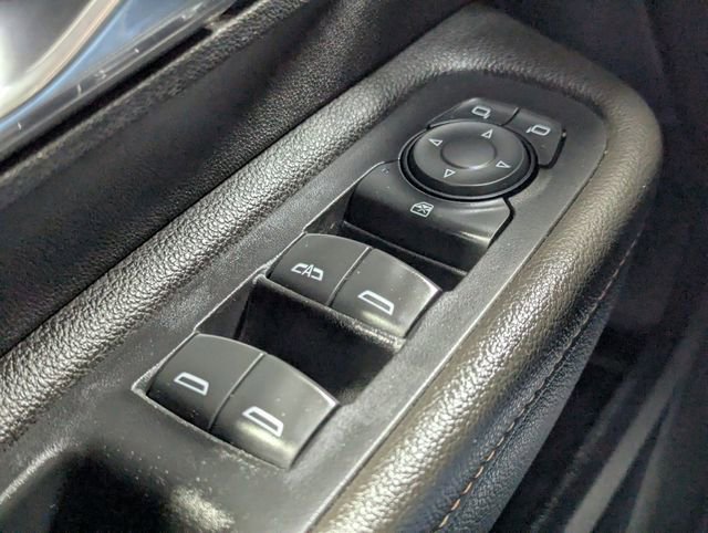 Used 2020 GMC Terrain SLE image 15