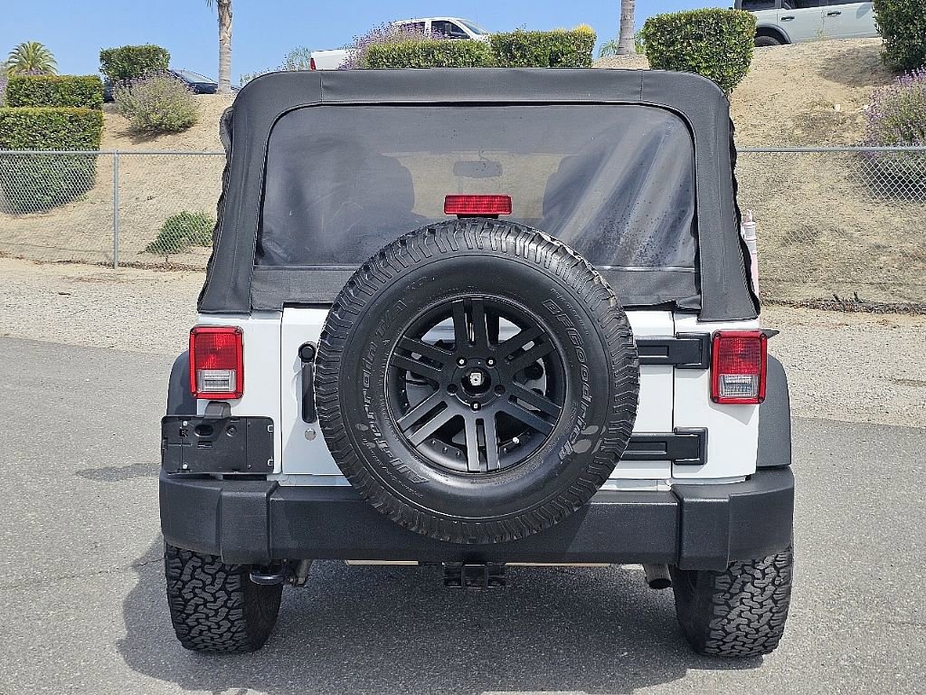 Used 2015 Jeep Wrangler Unlimited Sport w/ Quick Order Package 24S AWD/4WD image 13