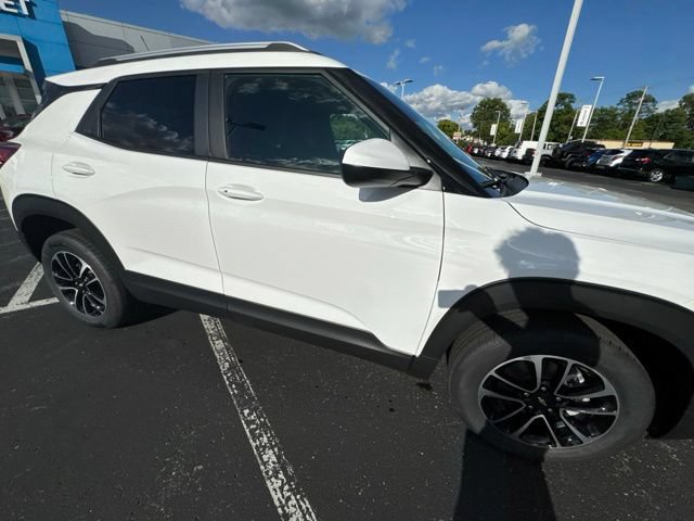 New 2026 Chevrolet TrailBlazer LT w/ Convenience Package AWD/4WD image 4