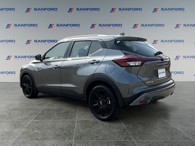 Used 2023 Nissan Kicks SV FWD image 3