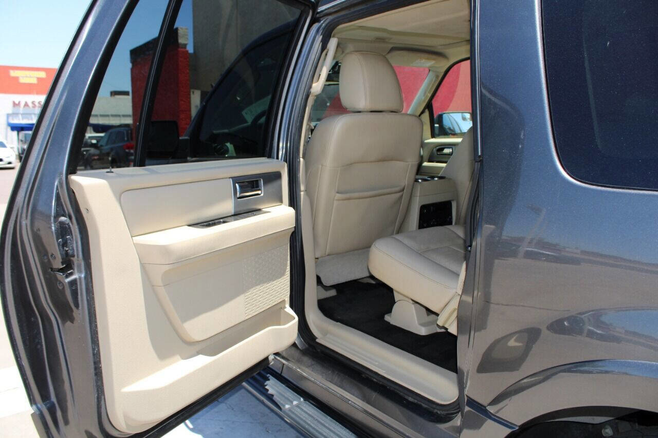 Used 2017 Ford Expedition EL Limited image 13