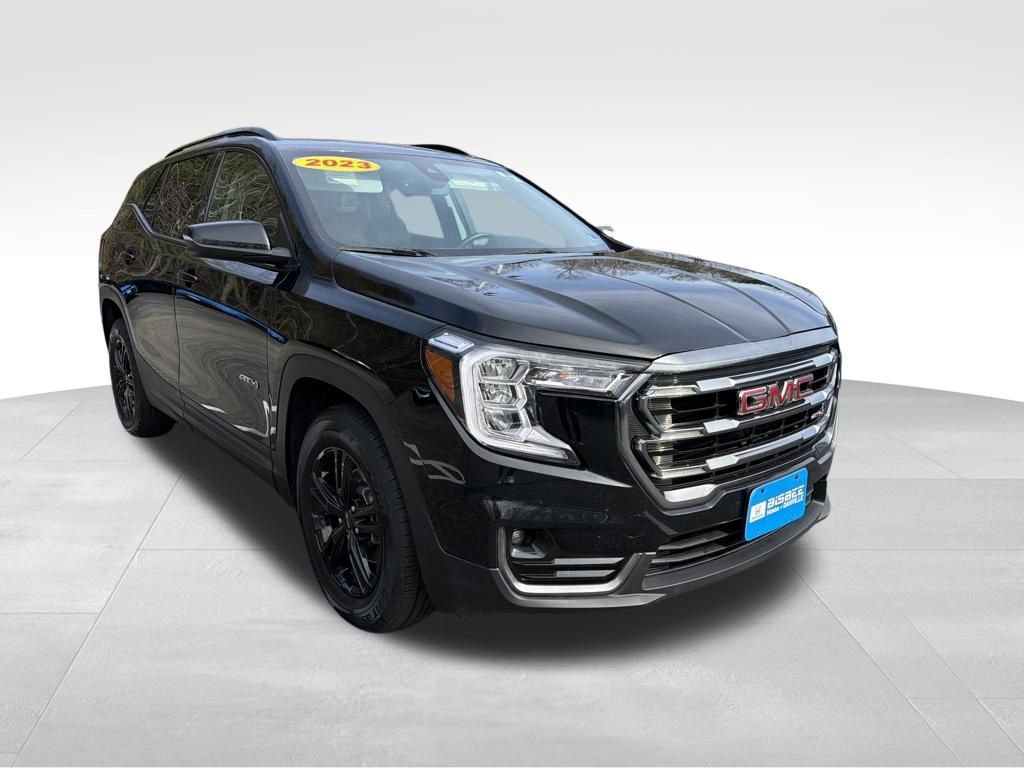 Used 2023 GMC Terrain AT4 image 10
