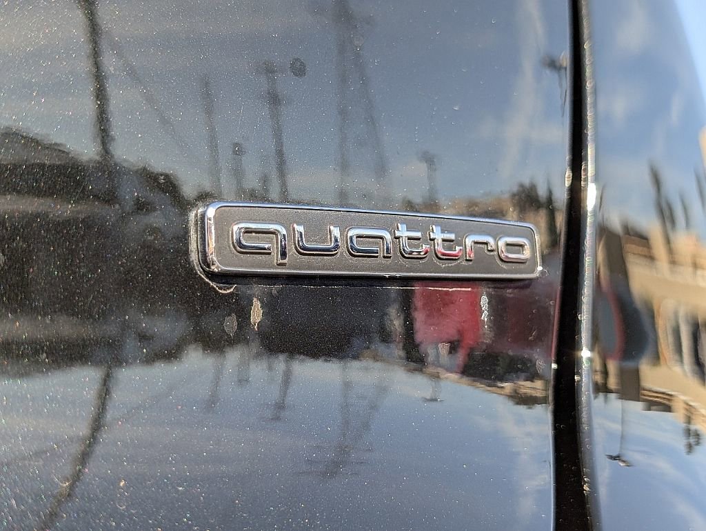 Used 2022 Audi Q4 e-tron Premium Plus image 12