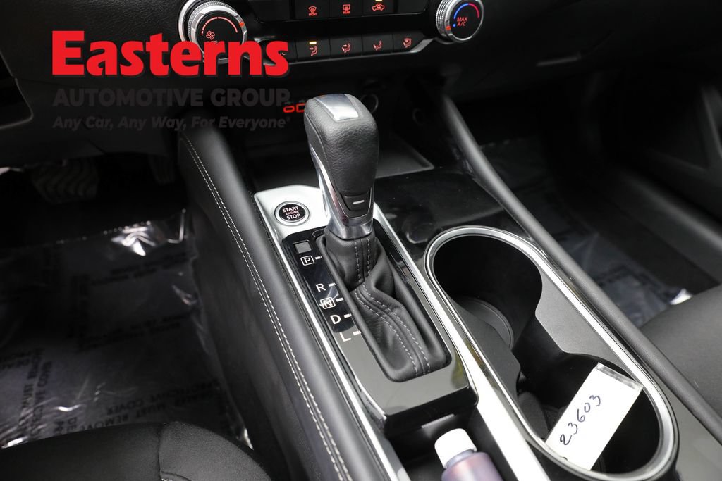Used 2023 Nissan Altima 2.5 SV FWD image 13