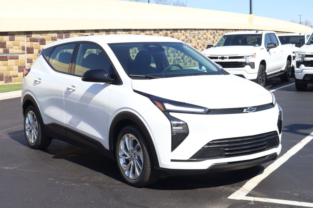 New 2027 Chevrolet Bolt LT image 10