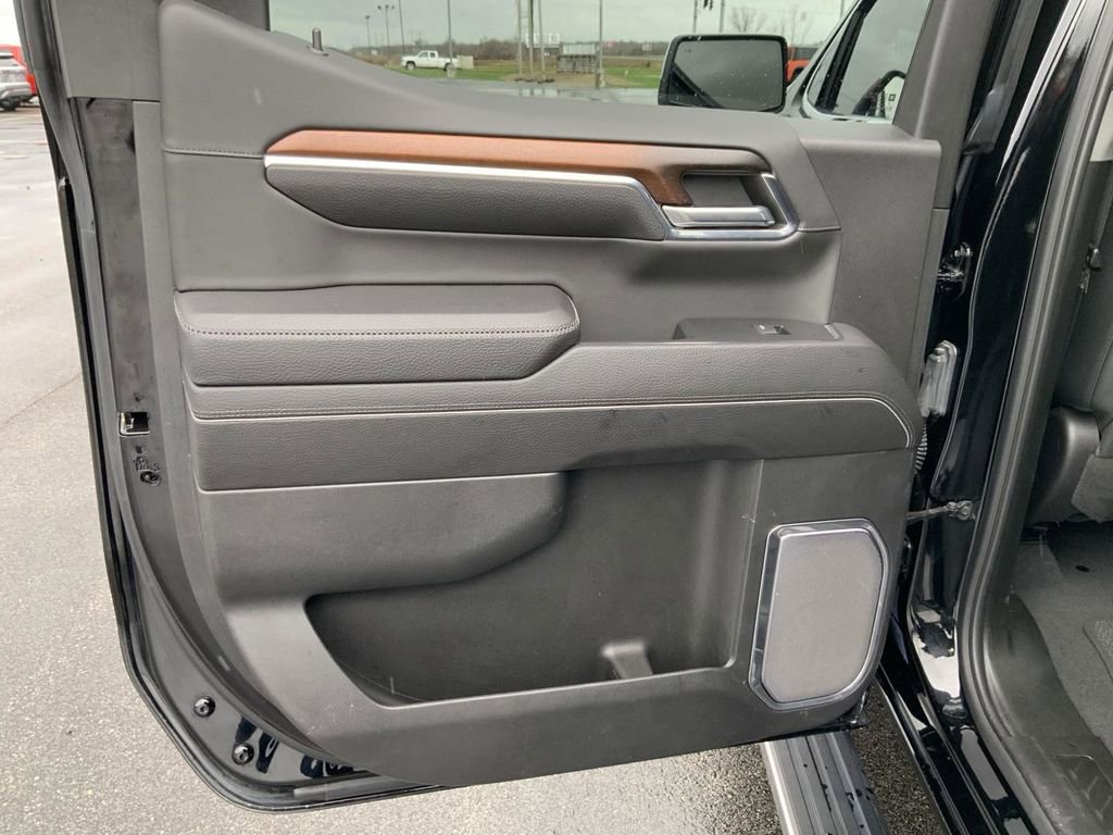 Used 2024 GMC Sierra 1500 Denali AWD/4WD image 19