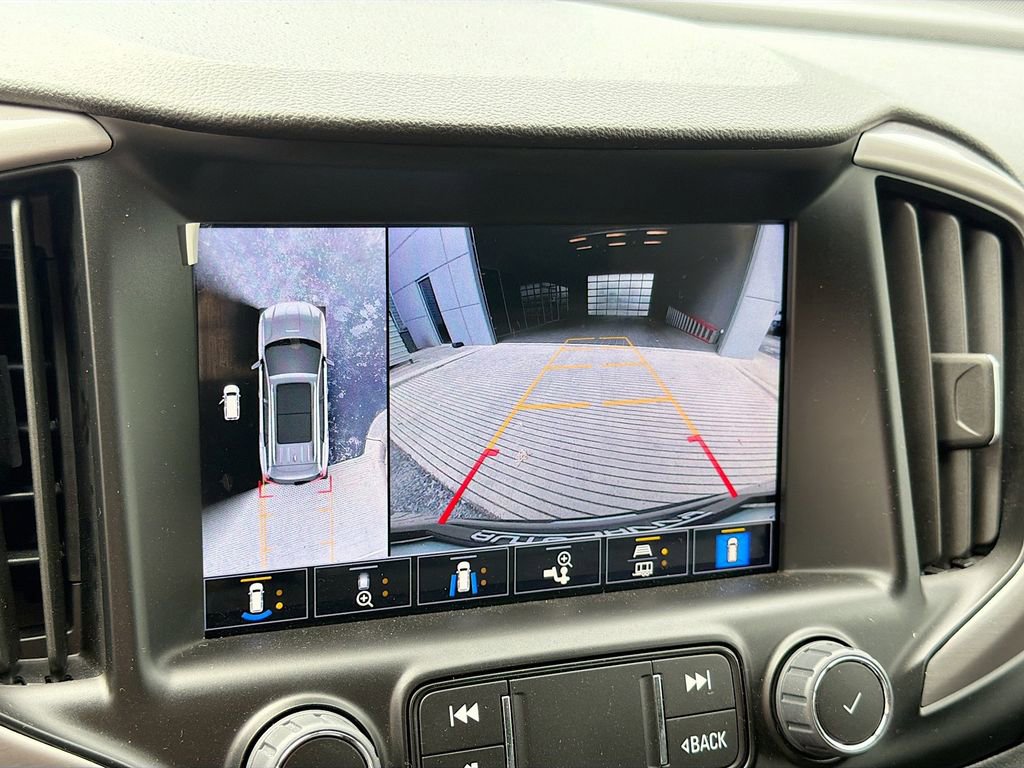 Used 2024 GMC Terrain AT4 w/ Tech Package image 13