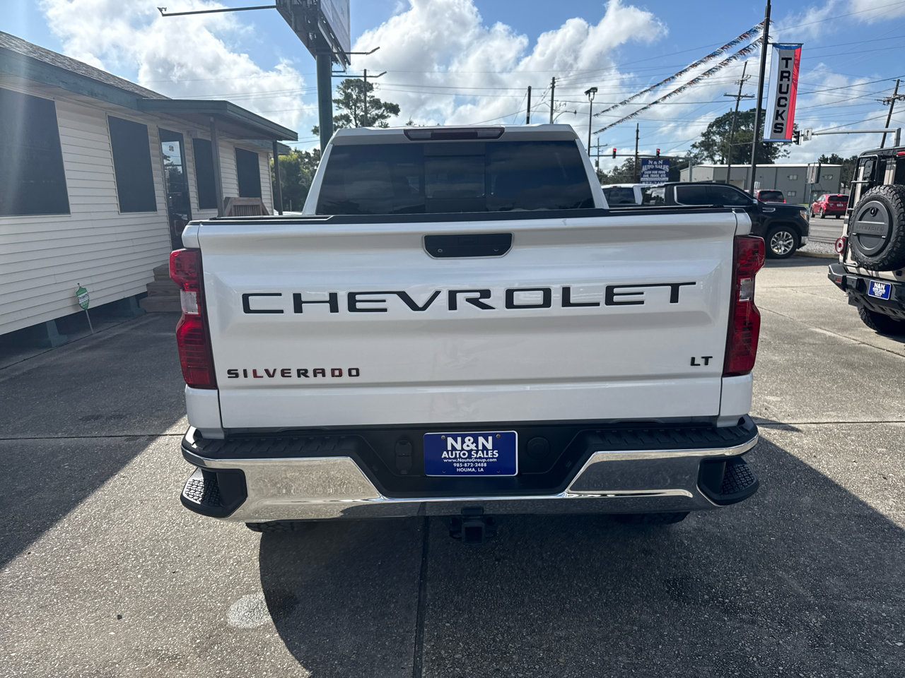 Used 2019 Chevrolet Silverado 1500 LT w/ Texas Edition image 7