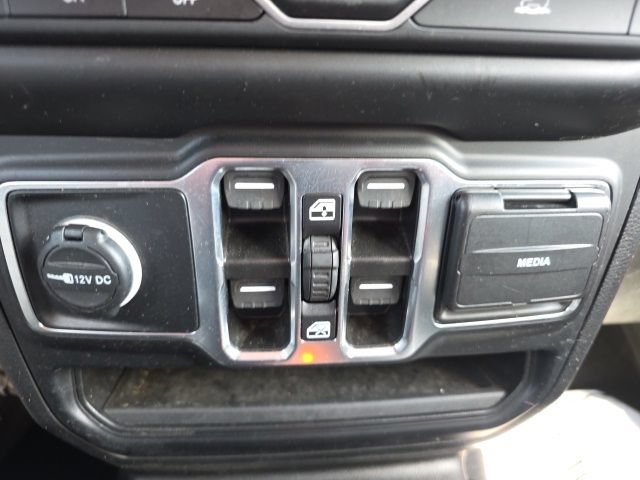 Used 2023 Jeep Wrangler Unlimited Sport AWD/4WD image 13