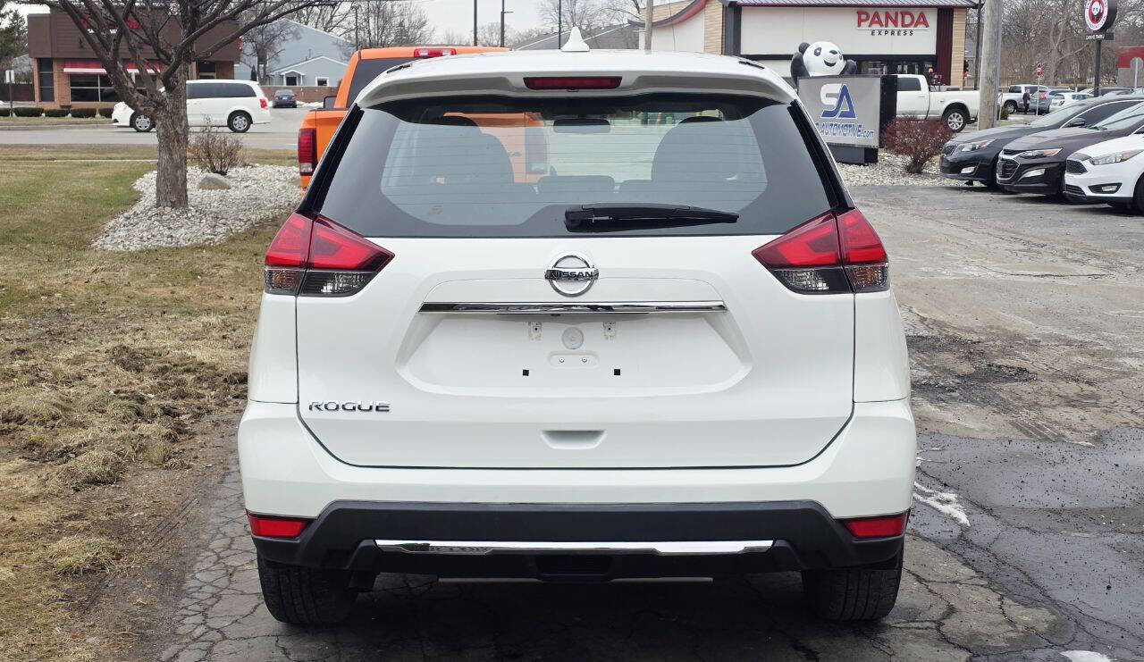 Used 2017 Nissan Rogue S image 5