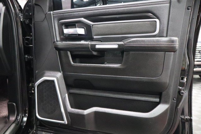 Used 2019 RAM 2500 Laramie w/ Black Appearance Package AWD/4WD image 72