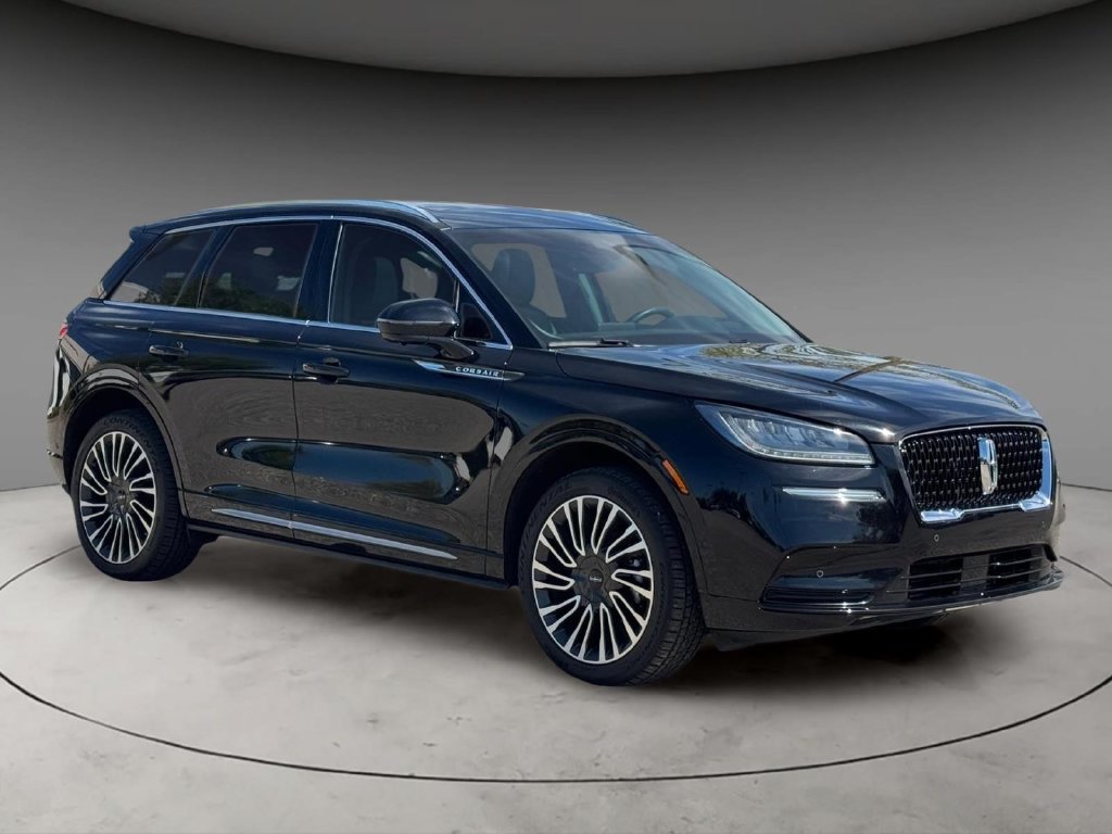 Used 2022 Lincoln Corsair Reserve w/ Equipment Group 201A AWD/4WD image 3