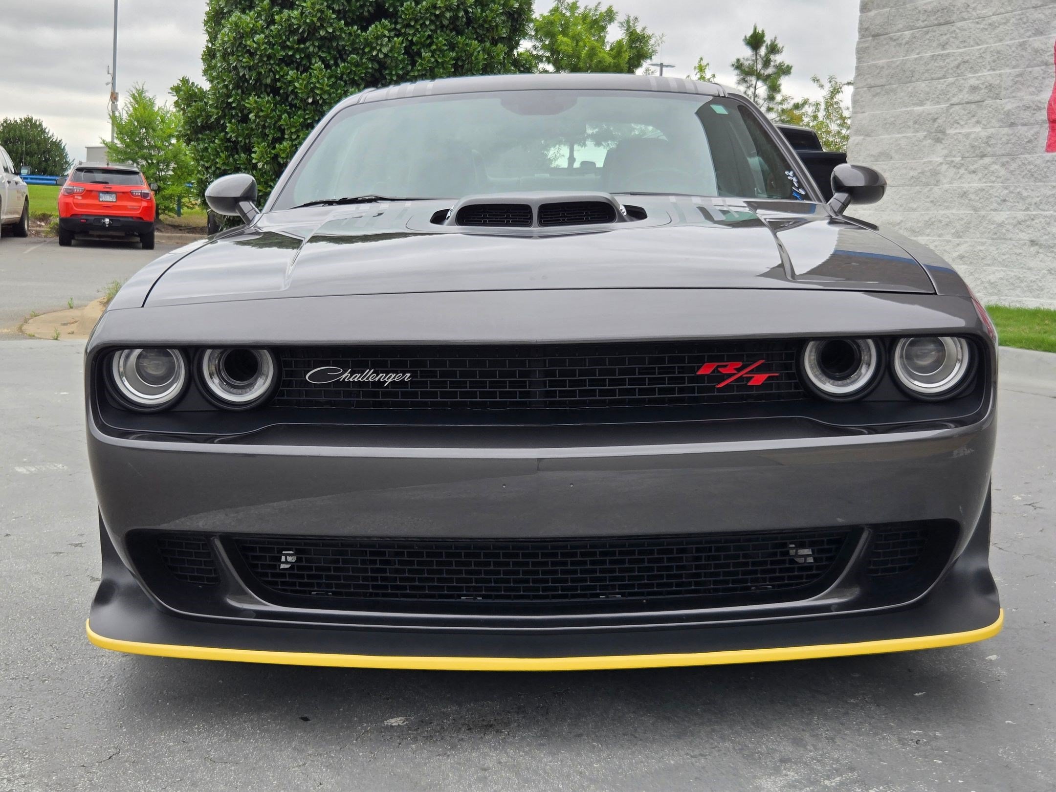 Used 2022 Dodge Challenger R/T Scat Pack RWD image 2