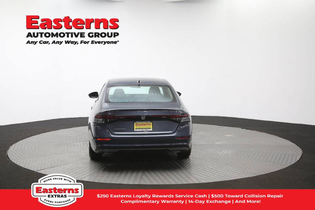 Used 2023 Honda Accord EX image 40