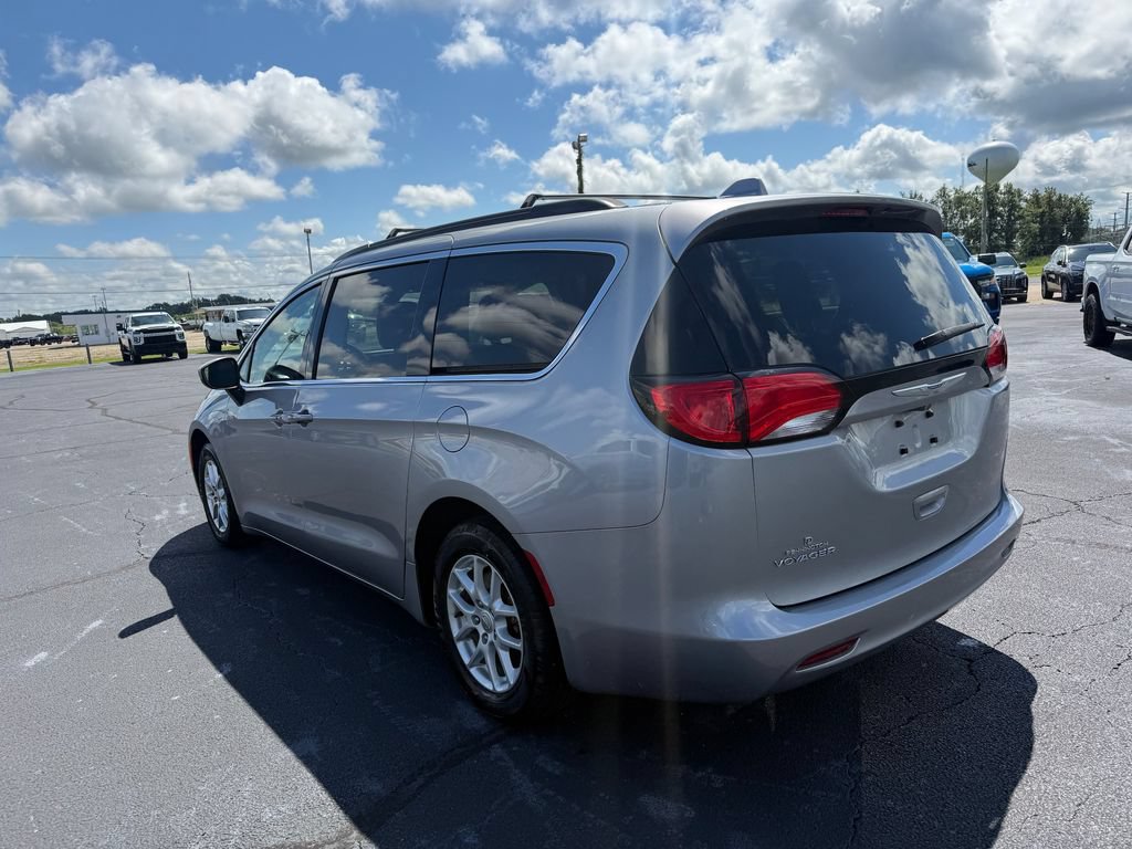 Used 2020 Chrysler Voyager Lxi FWD image 42