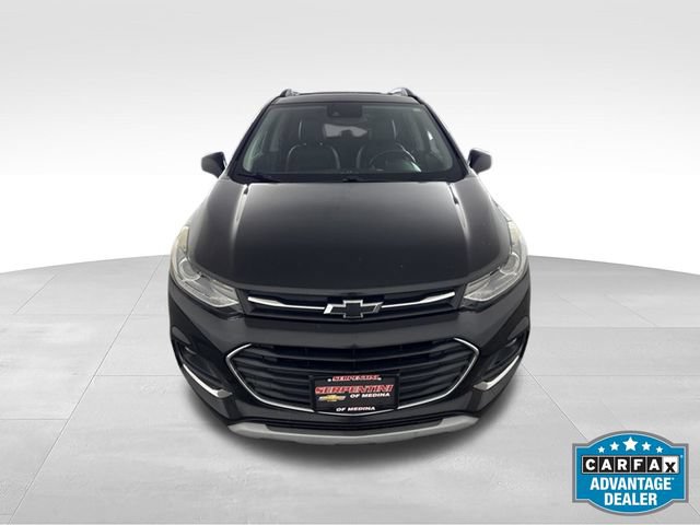 Used 2018 Chevrolet Trax Premier w/ Midnight Edition FWD image 2