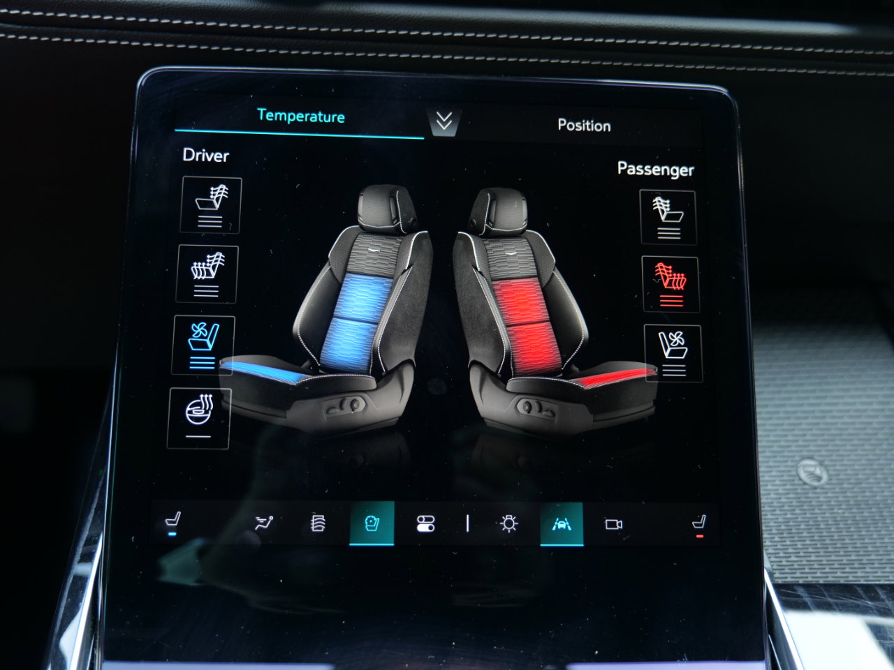 Used 2025 Cadillac Escalade Sport w/ Touring Package image 26