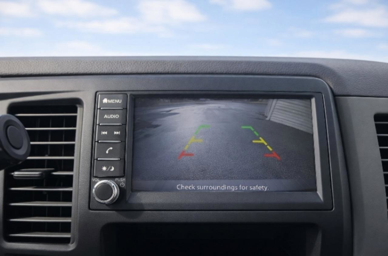 Used 2020 Nissan NV 2500 S image 16