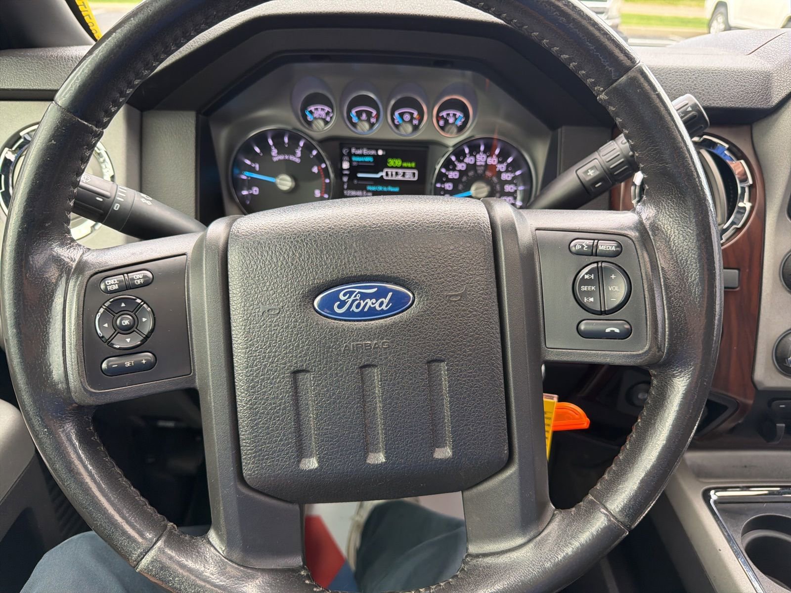 Used 2016 Ford F350 Lariat w/ Lariat Ultimate Package image 13