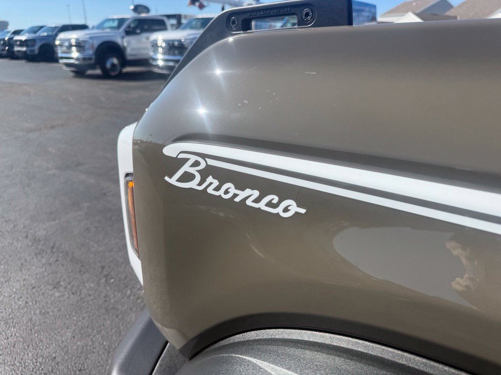 New 2026 Ford Bronco Heritage Edition AWD/4WD image 11