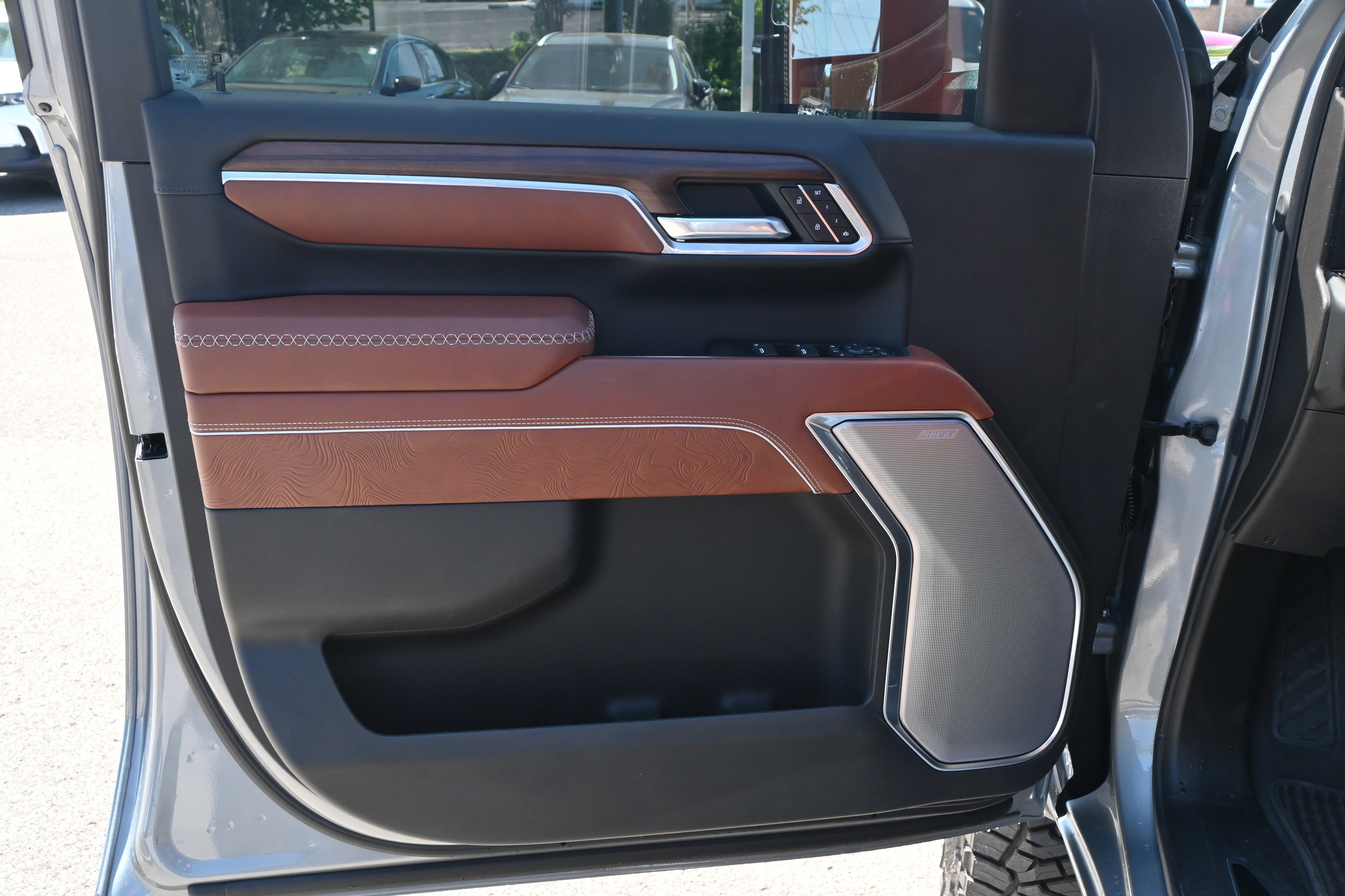Used 2026 GMC Sierra 2500 Denali Ultimate w/ Max Trailering Package image 30
