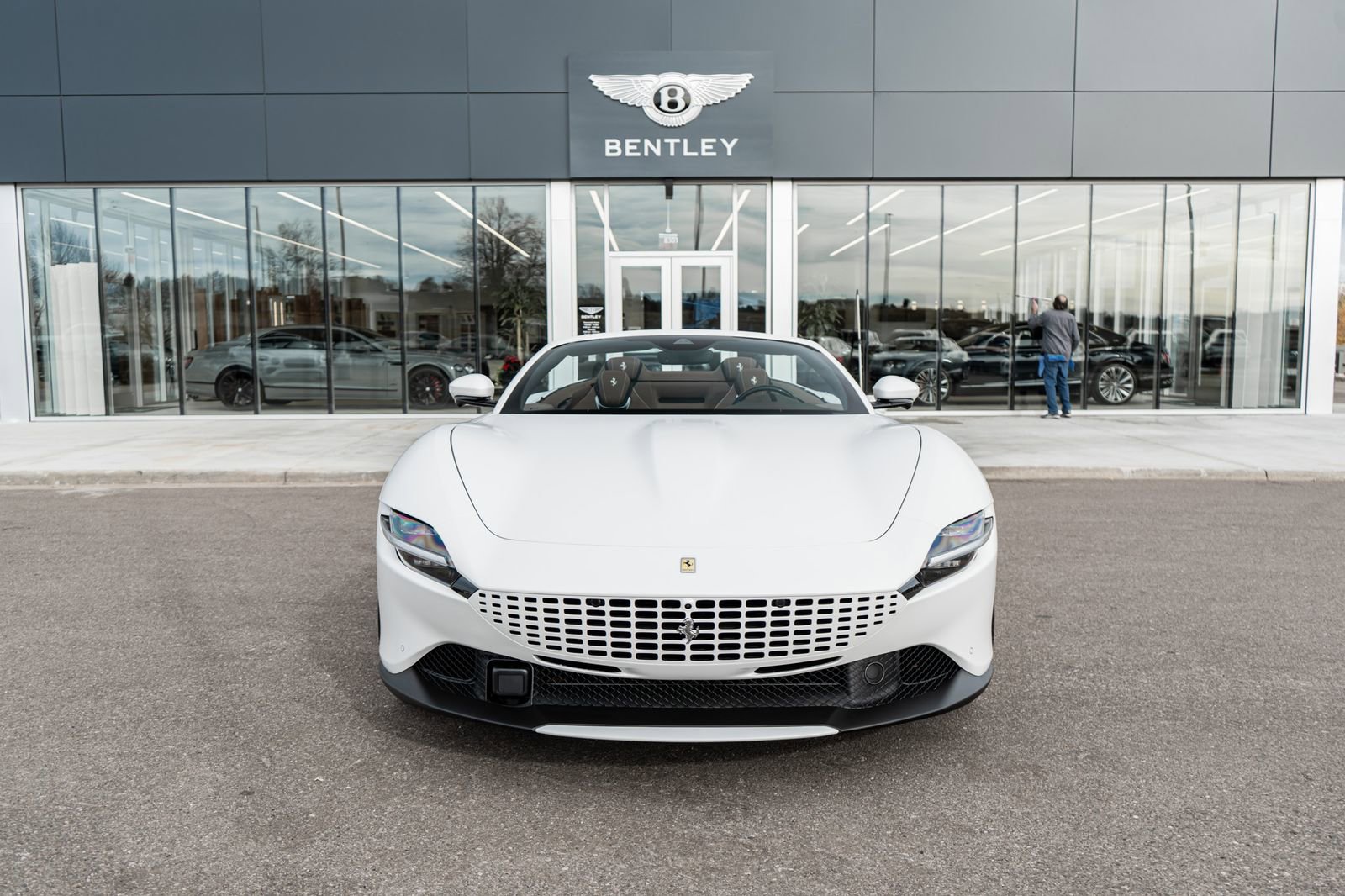 Used 2024 Ferrari Roma Spider image 19