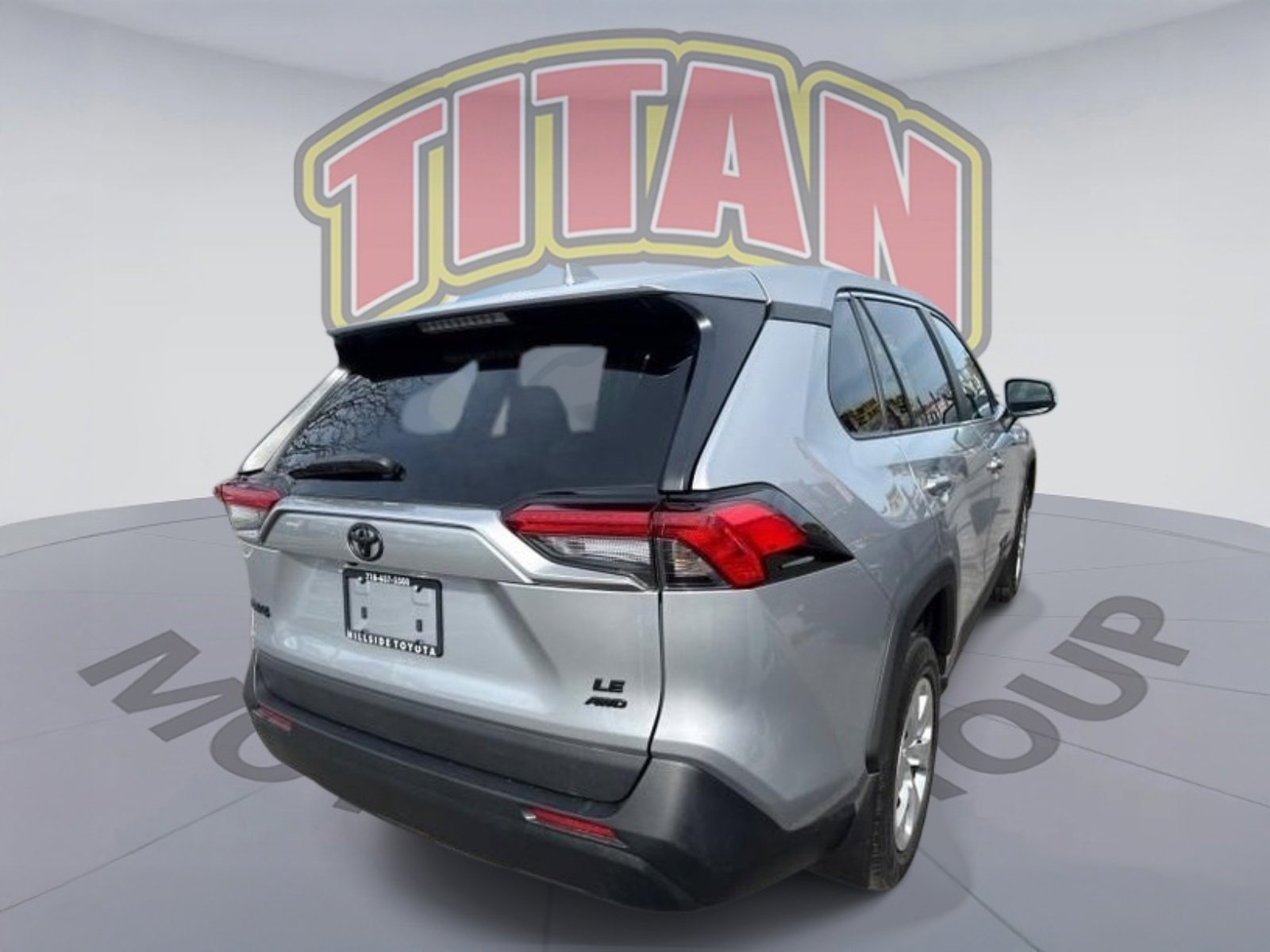 Used 2022 Toyota RAV4 LE image 4
