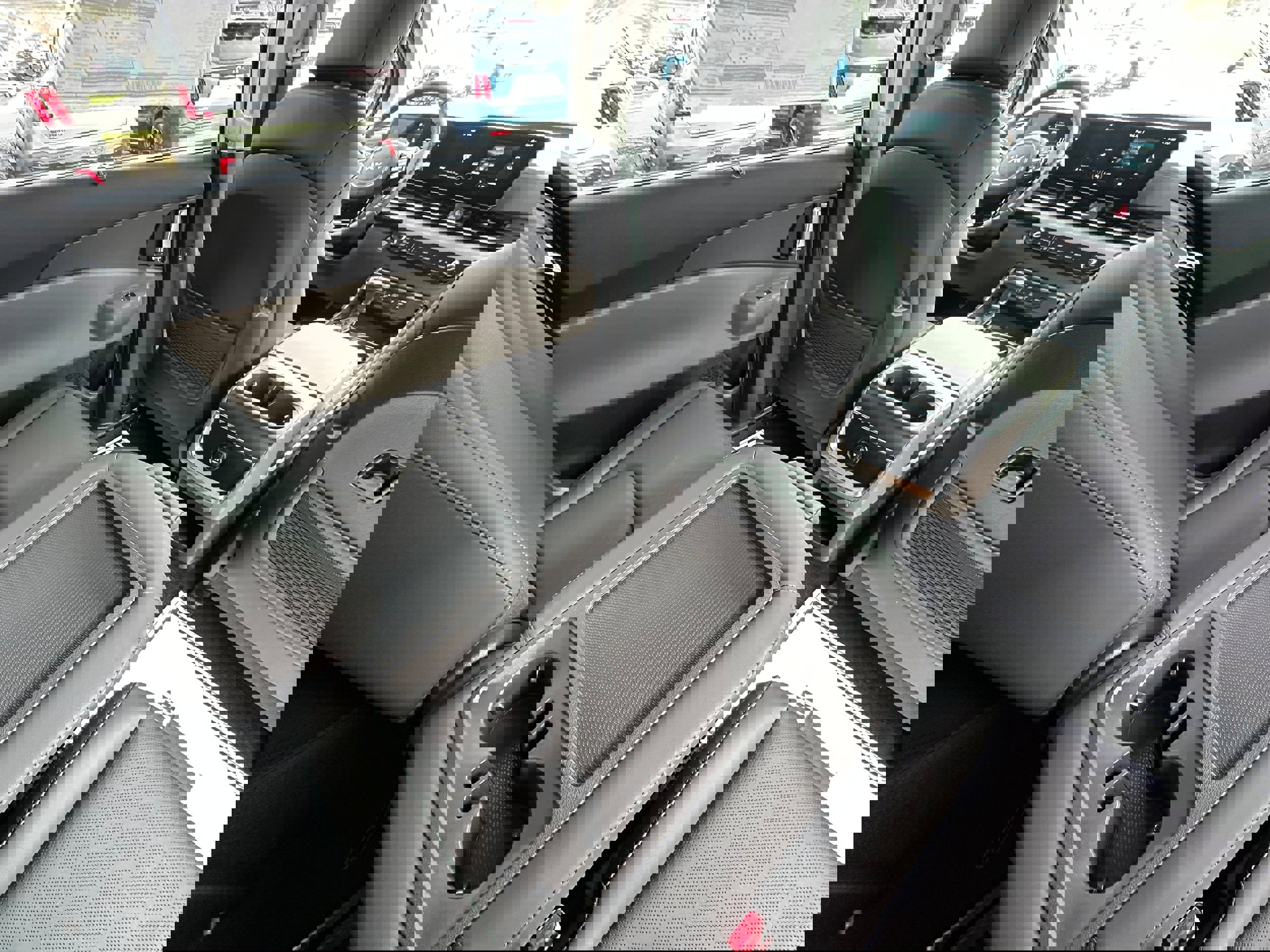 New 2026 Kia Carnival EX image 17