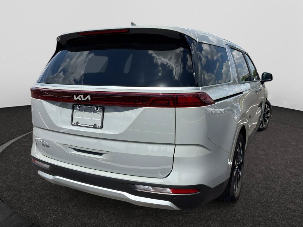 Used 2024 Kia Carnival EX FWD image 5