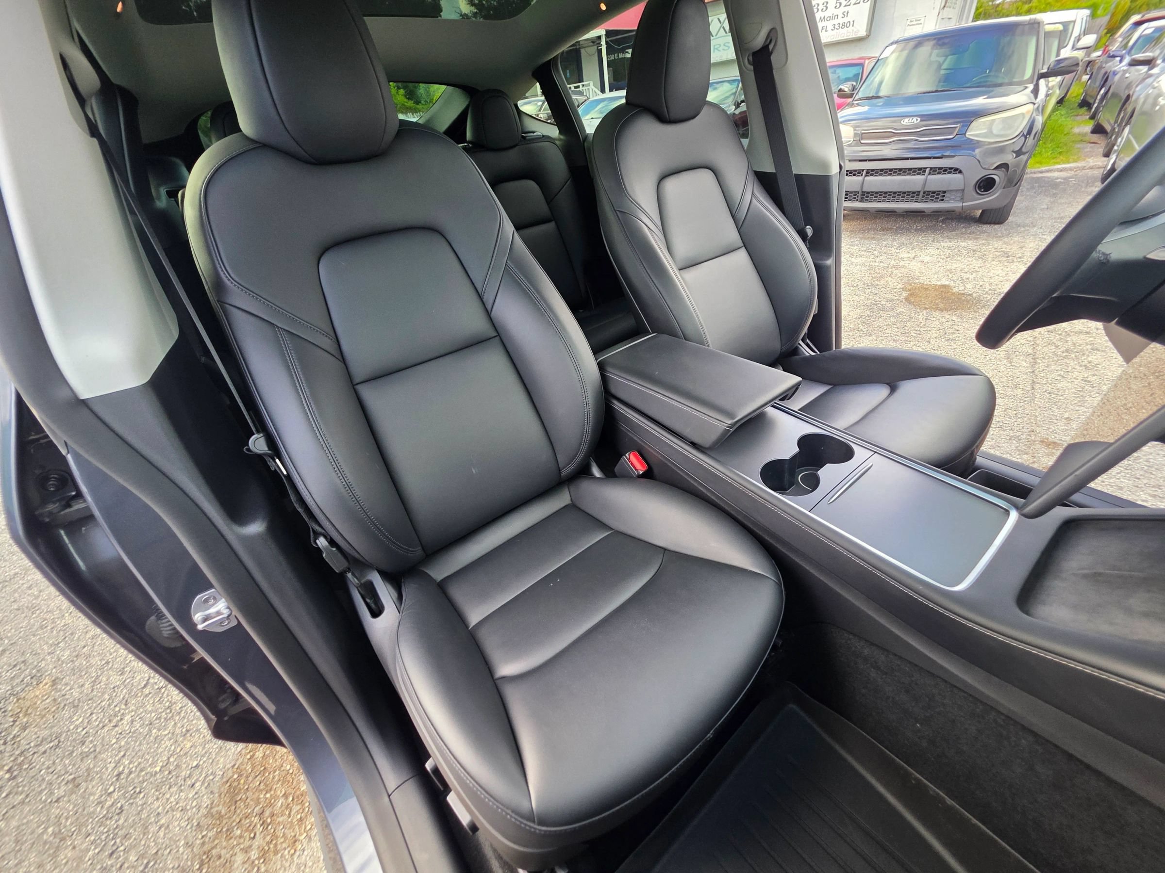 Used 2023 Tesla Model Y Long Range AWD/4WD image 22