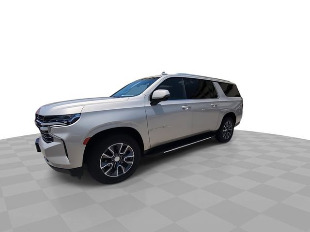 Used 2023 Chevrolet Suburban LT w/ LT Signature Plus Package RWD image 4