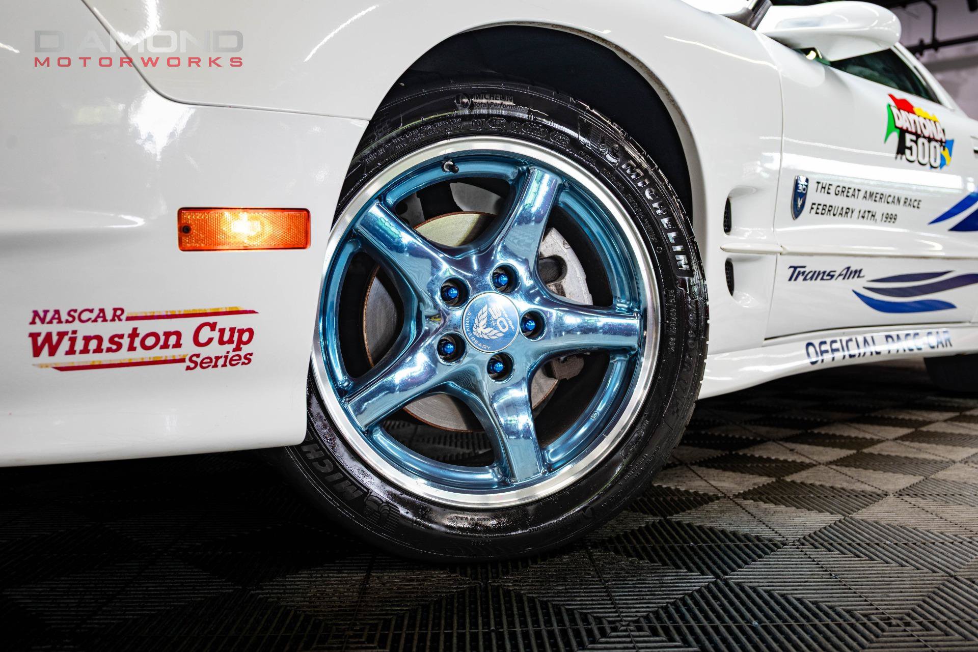 Used 1999 Pontiac Firebird Formula RWD image 11
