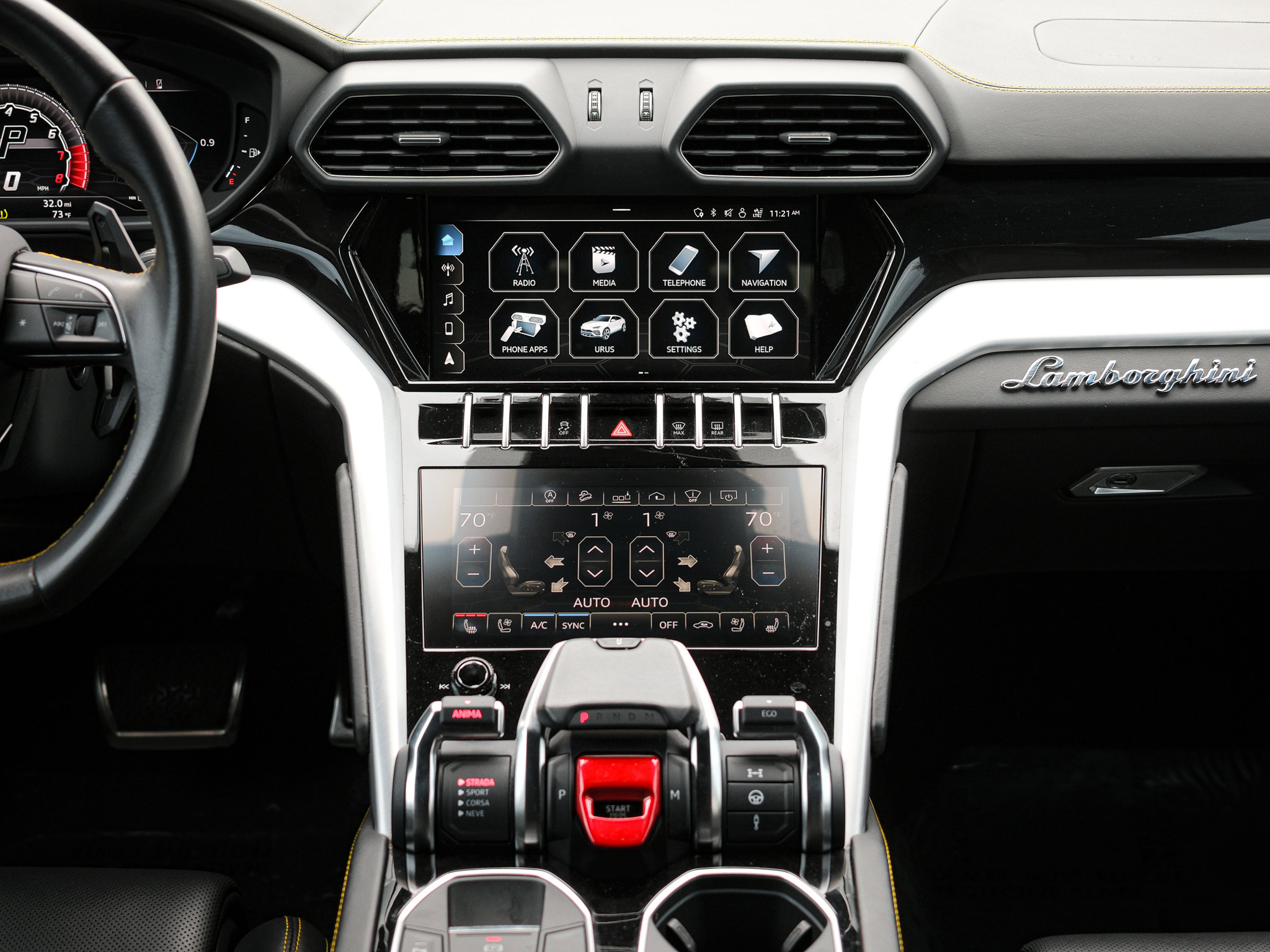 Used 2020 Lamborghini Urus AWD/4WD image 31