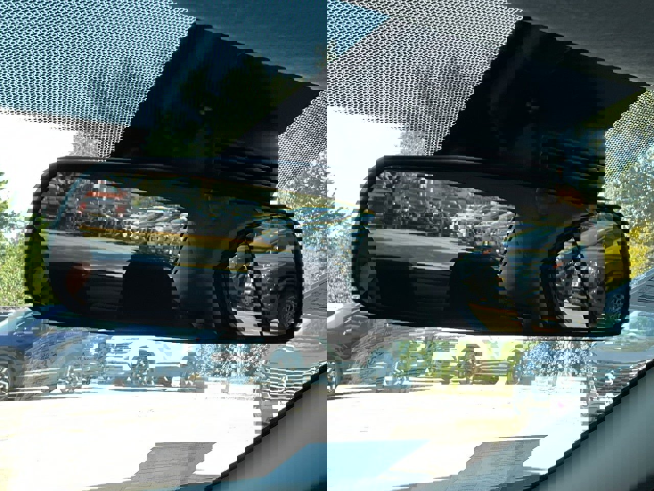 New 2025 Nissan Versa SR w/ Trunk Package image 24