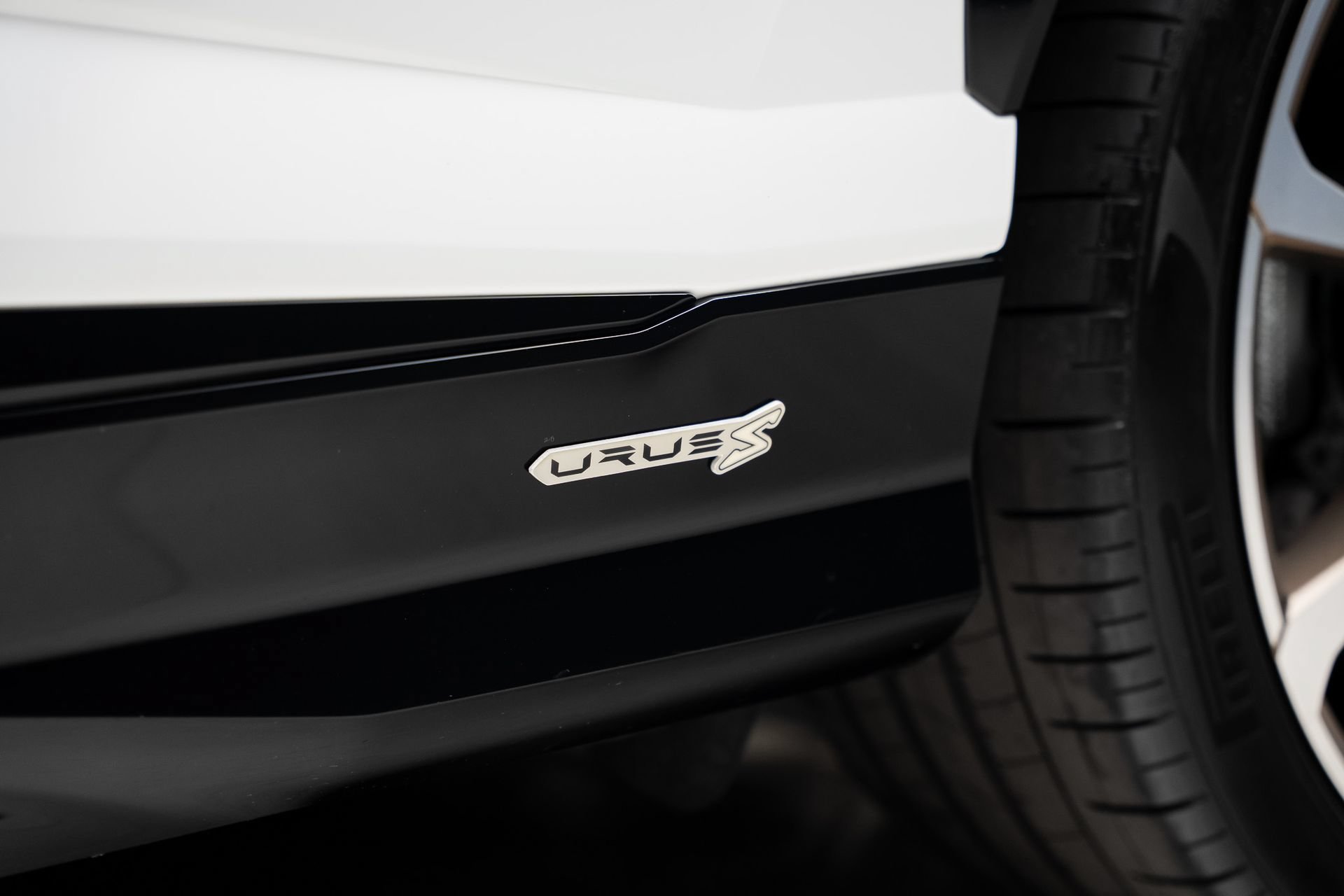 Used 2024 Lamborghini Urus S AWD/4WD image 23