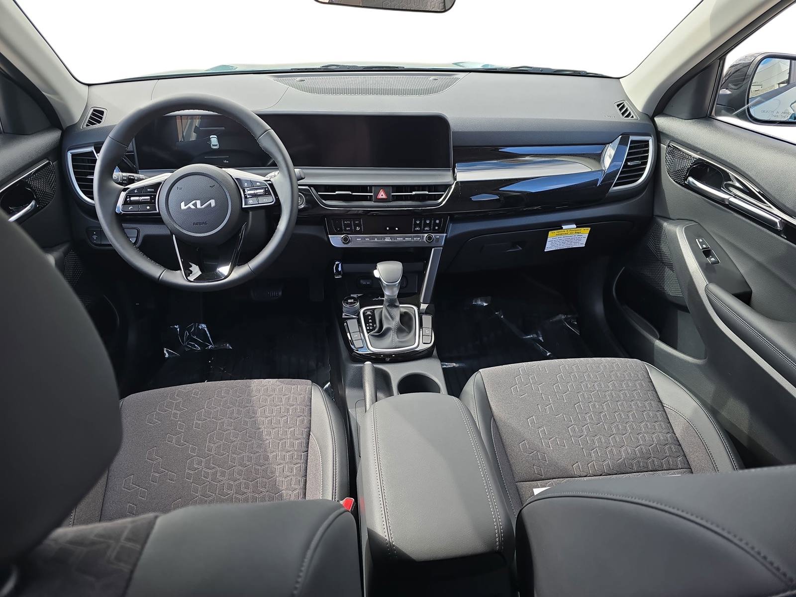 New 2026 Kia Seltos S FWD image 9