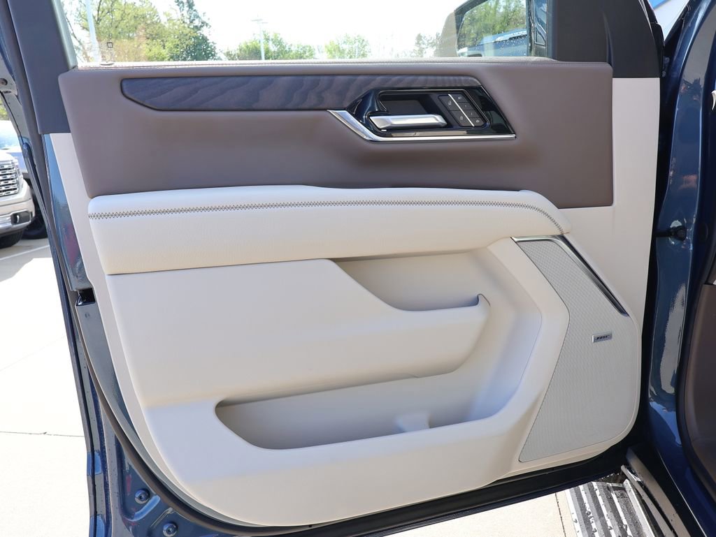 New 2026 GMC Yukon XL Denali AWD/4WD image 12