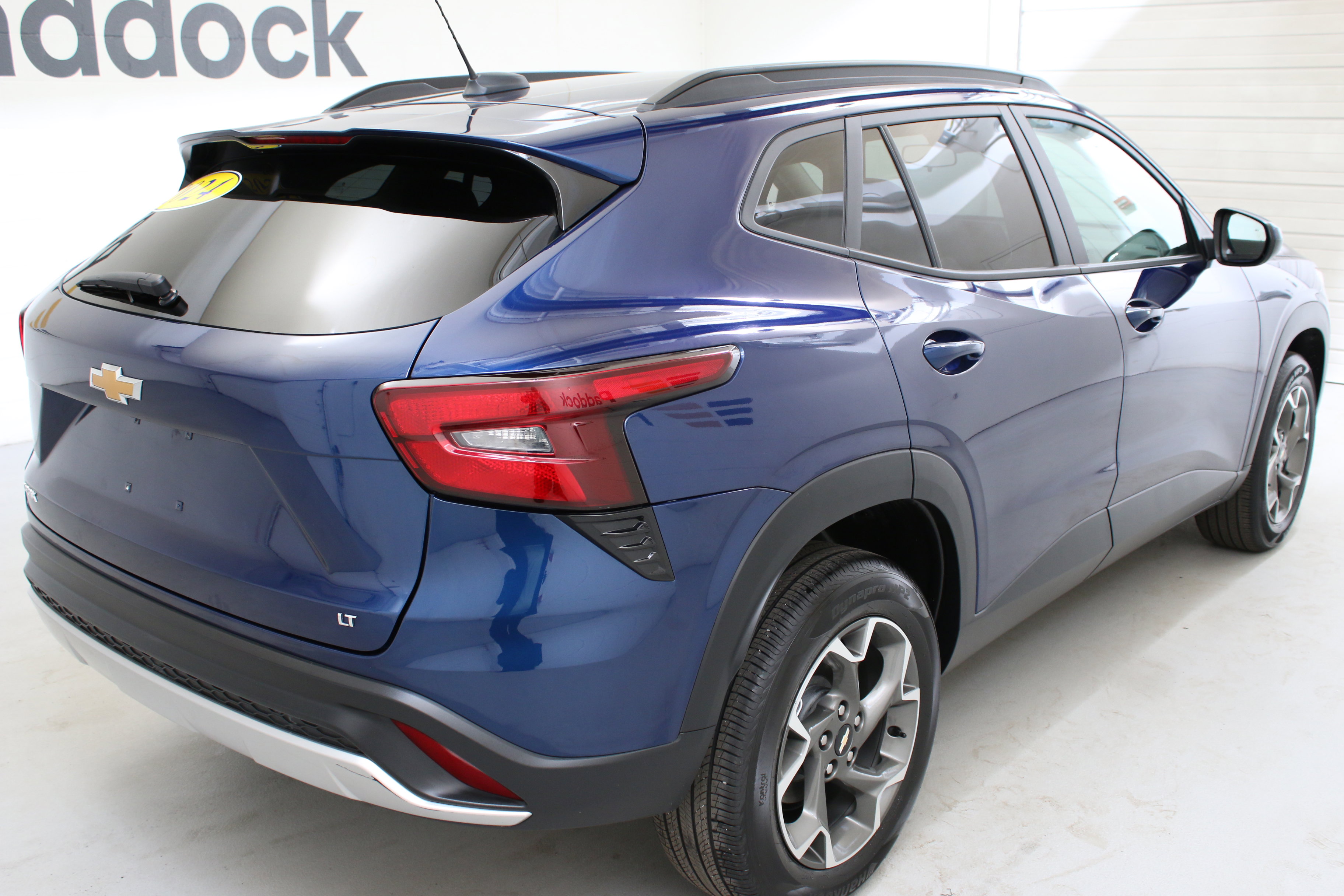 Used 2024 Chevrolet Trax LT w/ Driver Confidence Package FWD image 8