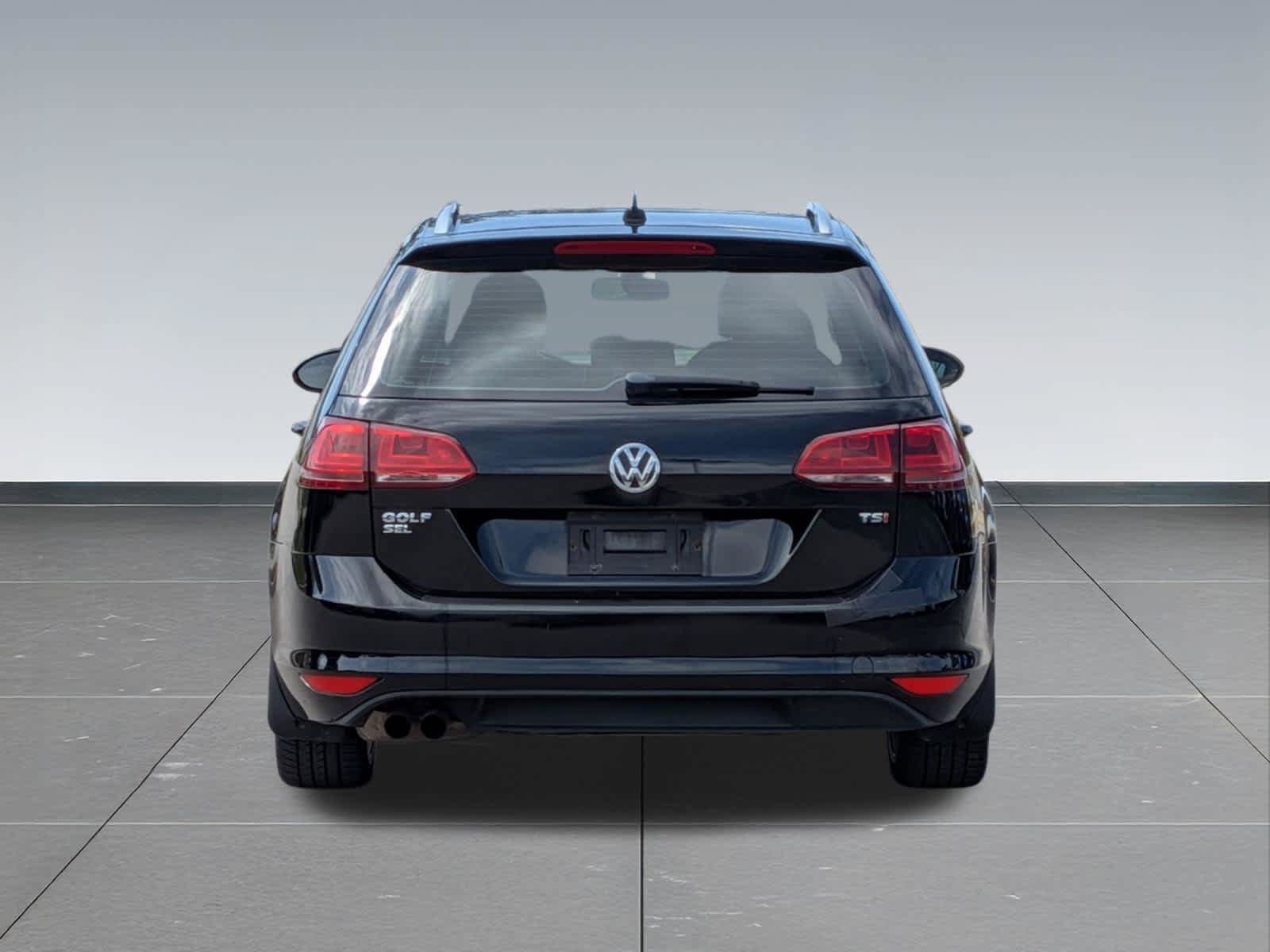 Used 2016 Volkswagen Golf Limited Edition FWD image 4
