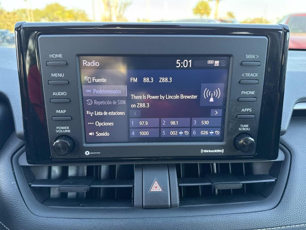 Used 2022 Toyota RAV4 XLE w/ Convenience Package image 31