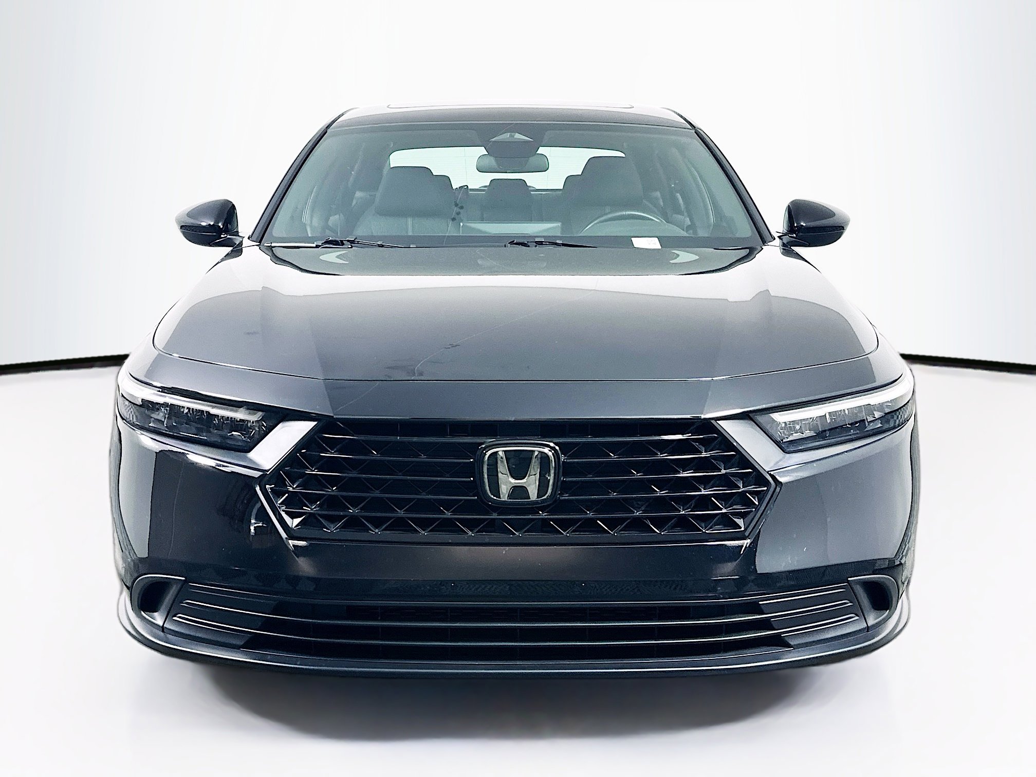 Used 2023 Honda Accord Sport image 2