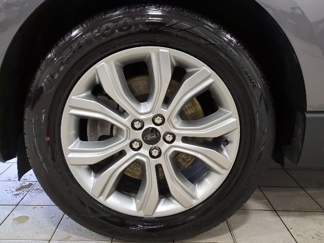 Used 2023 Ford Edge Titanium image 26