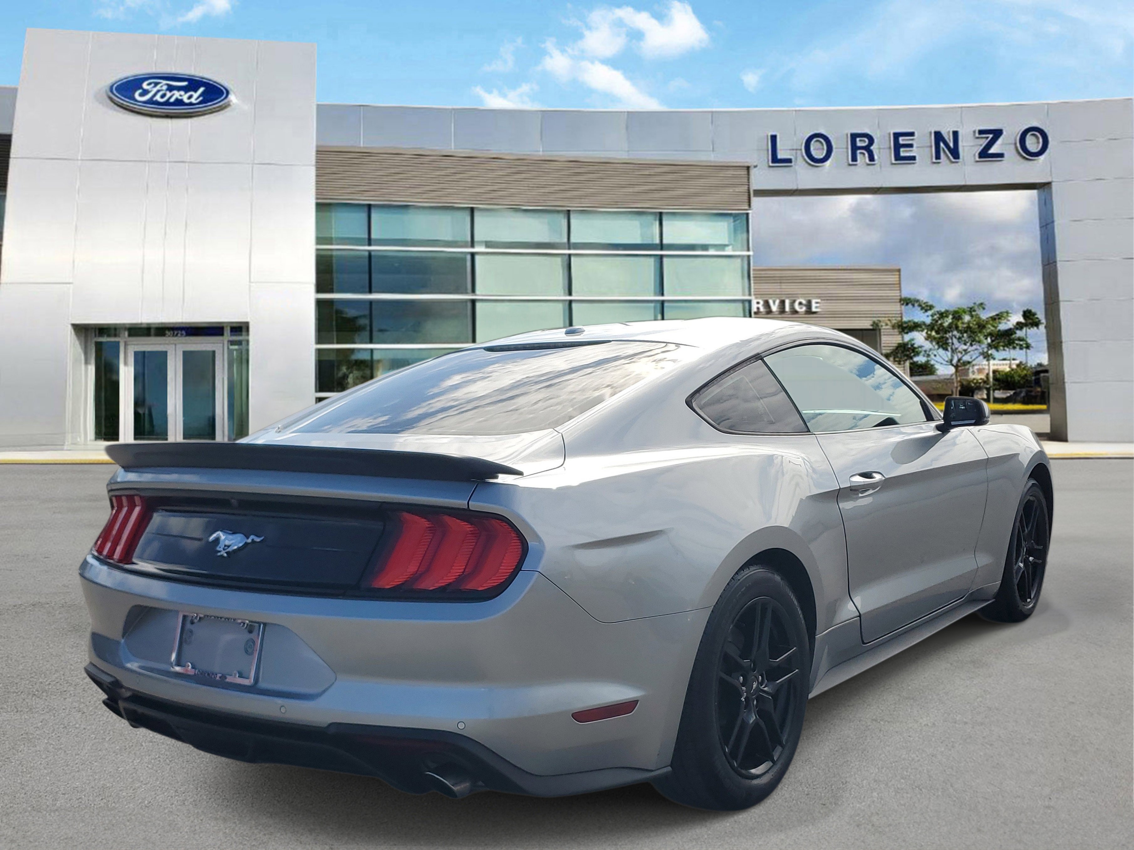 Used 2020 Ford Mustang Premium RWD image 5